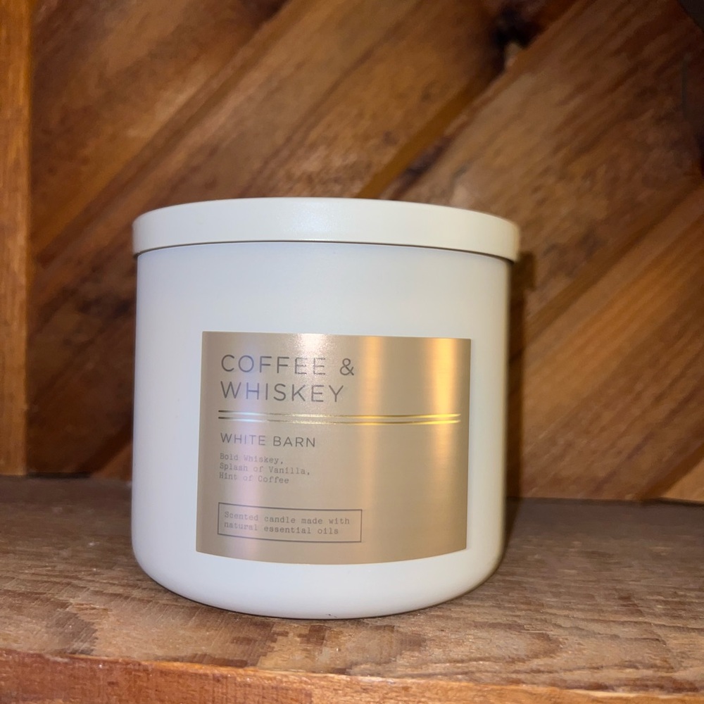 Bath and Body Works : Coffee & Whisky from the White Barn Collection